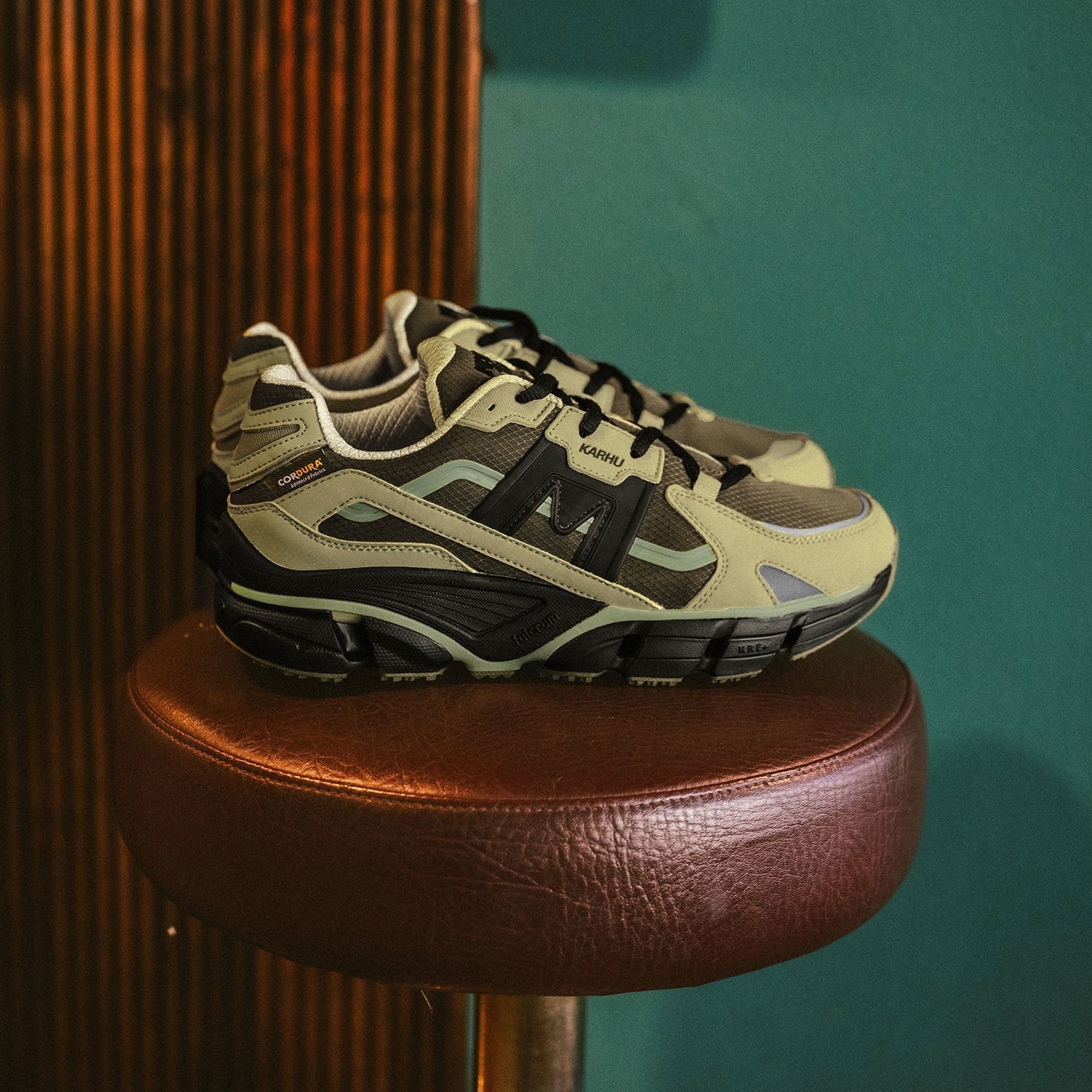 SUPER FULCRUM - BEECH / JET BLACK