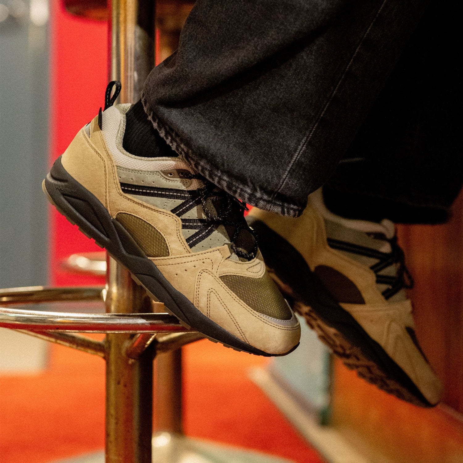 FUSION 2.0 PALE OLIVE GREEN / JET BLACK