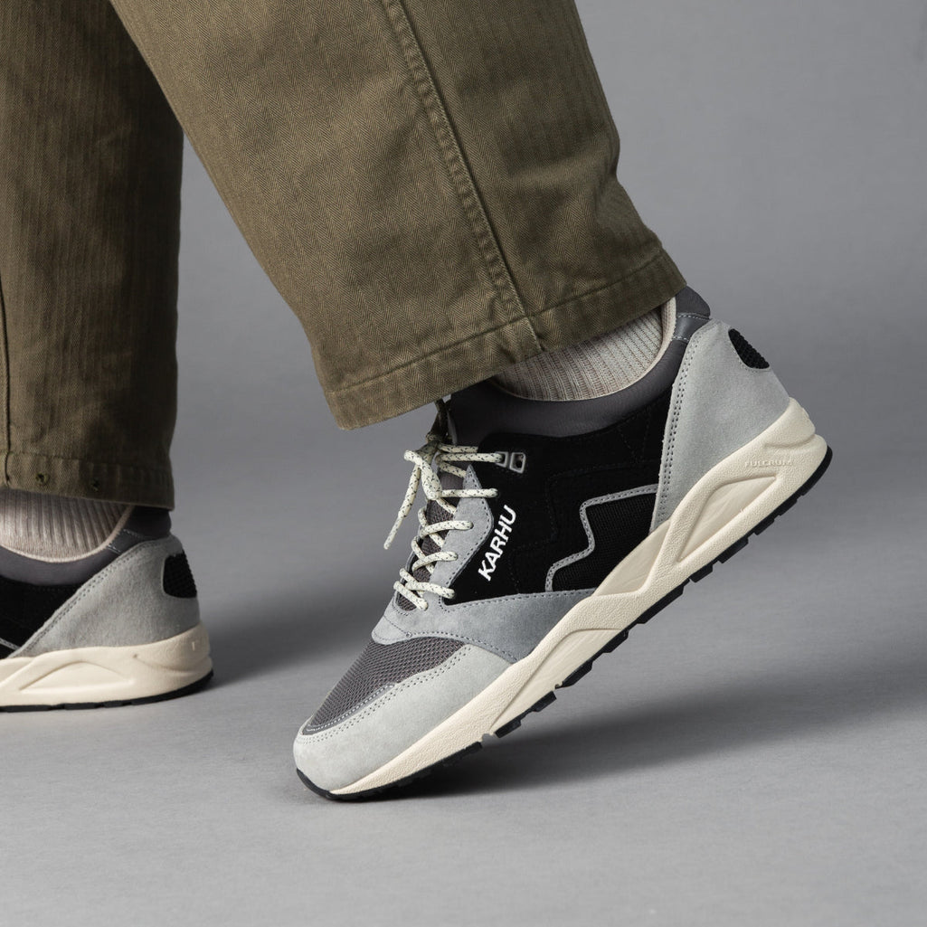 Karhu Aria 95 Dawn Blue / Jet Black F803122 sneakers