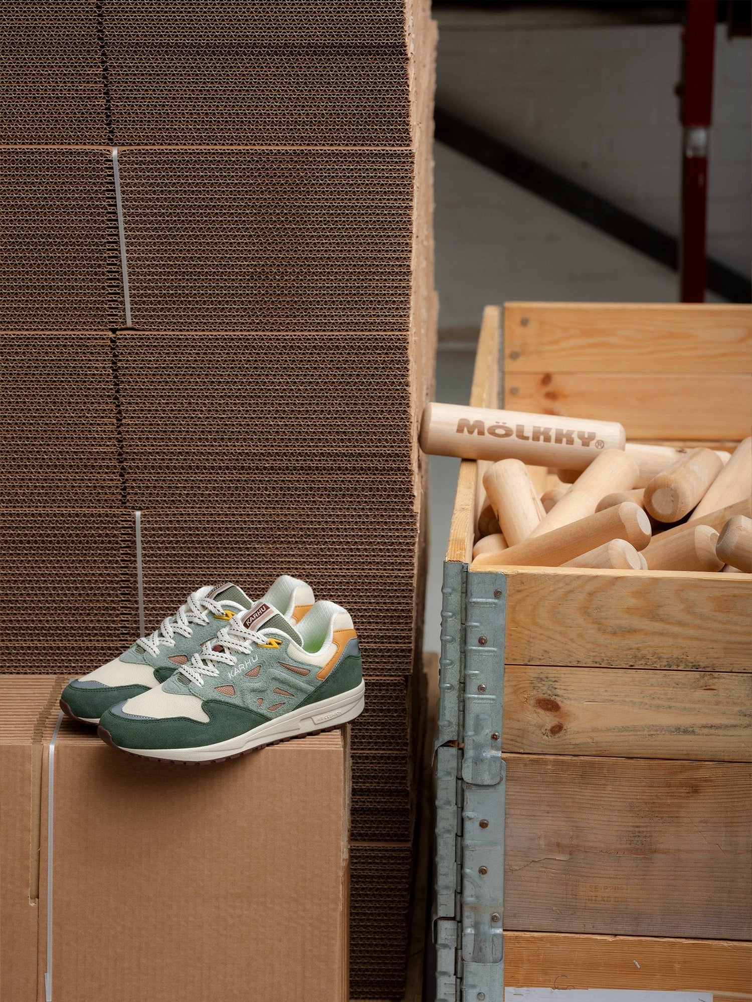 Karhu Legacy 96 Mölkky pack - Laurel Wreath / Warm Taupe F806081 | Lifestyle Sneakers