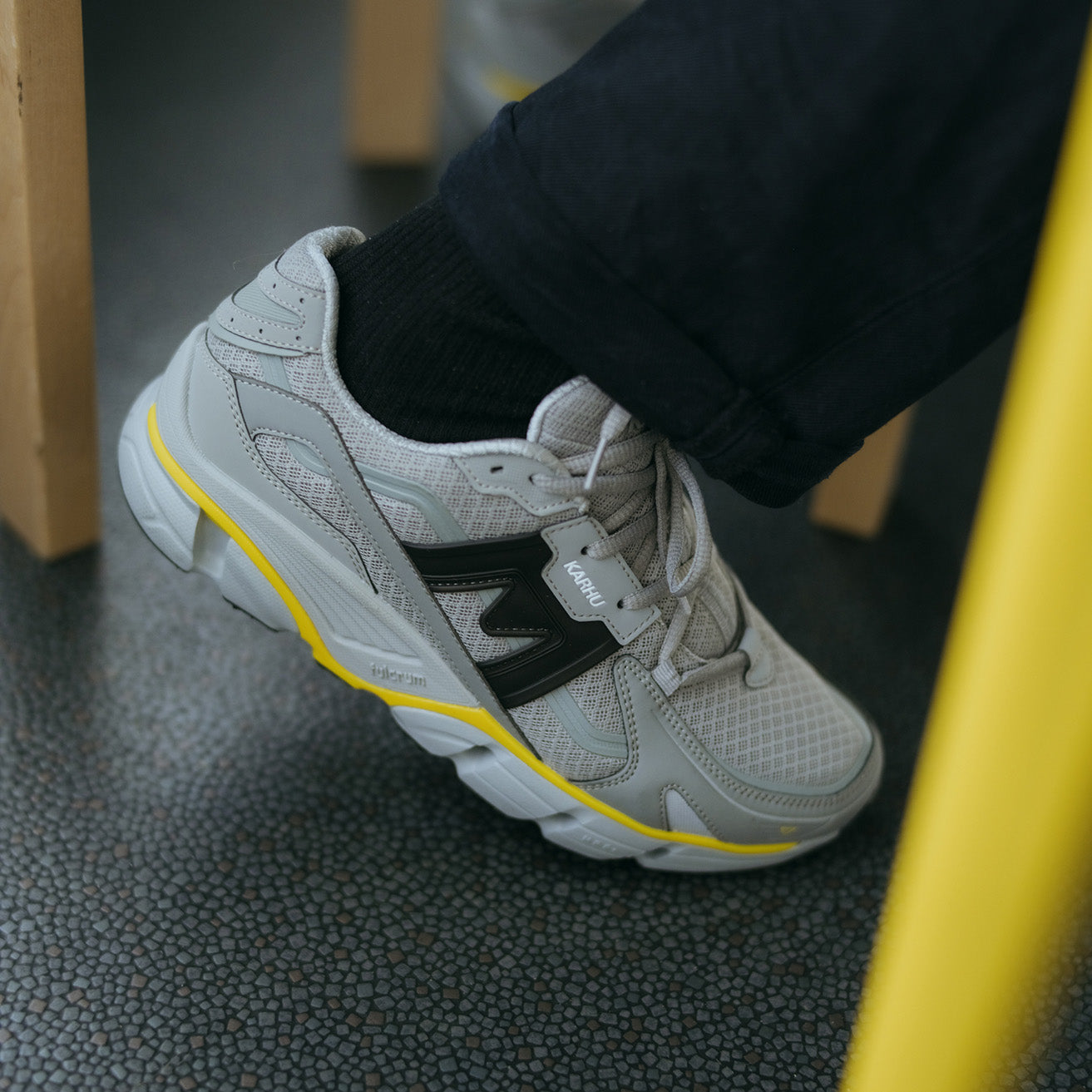 SUPER FULCRUM - GRAY REFLECTIVE / JET BLACK
