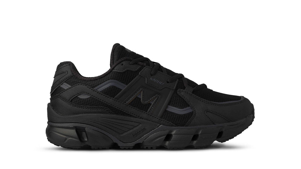 BLACK / BLACK