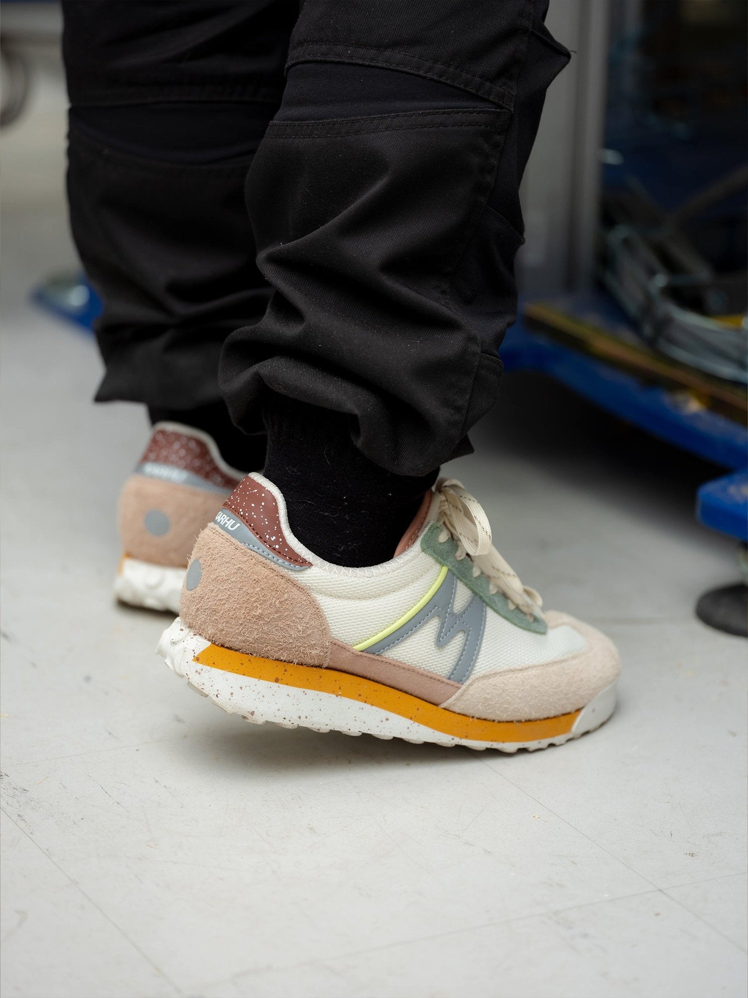 karhu mestari control molkky pack - turtledove / iceberg  green F840020 | Lifestyle sneaker