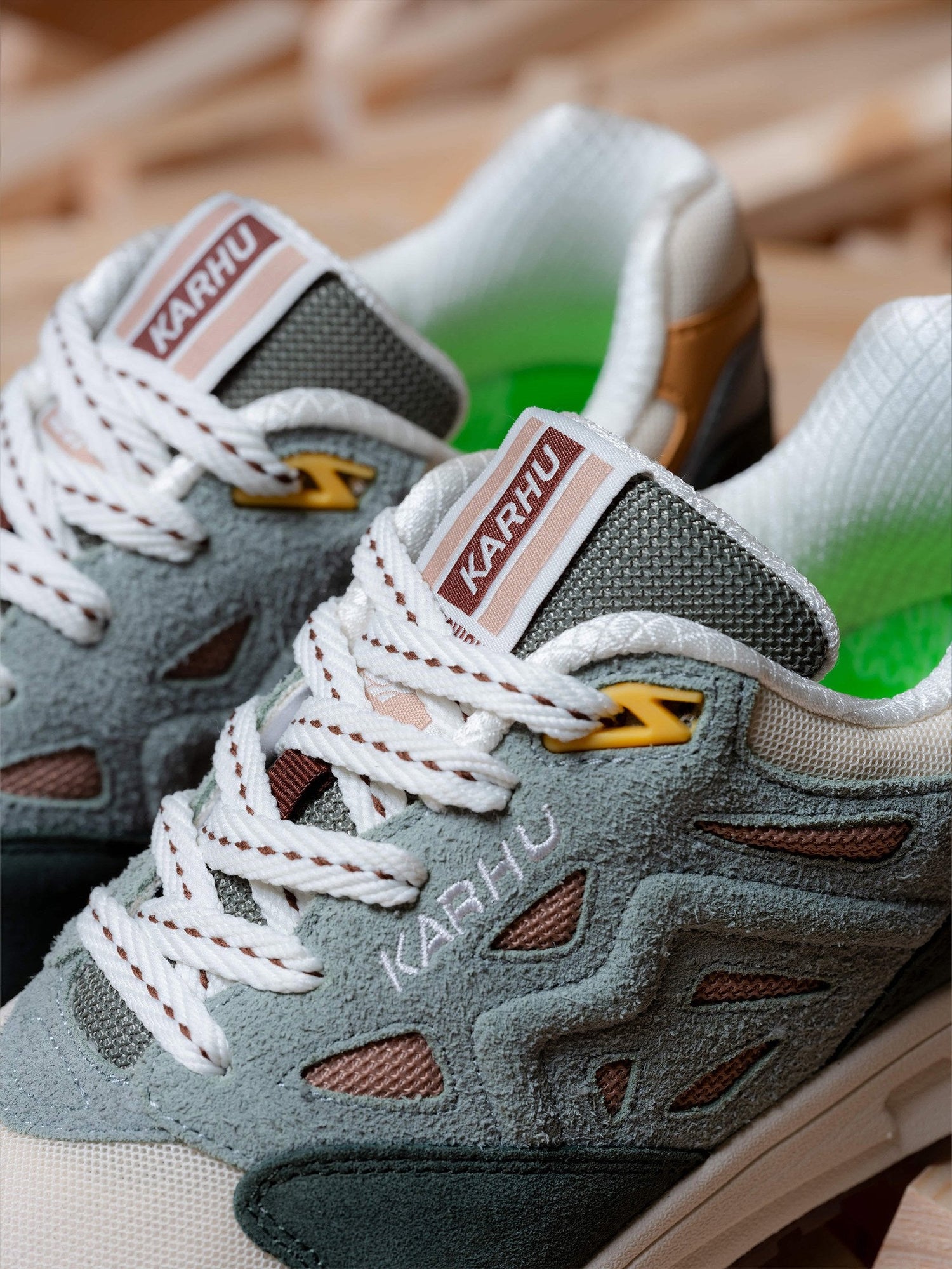 Karhu Legacy 96 M√∂lkky pack - Laurel Wreath / Warm Taupe F806081 | Lifestyle Sneakers